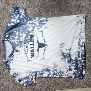 Wallen Graphic T-Shirt in Blue and White